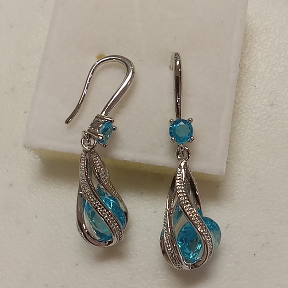 New rhinestone earrings - Picture 3 of 3